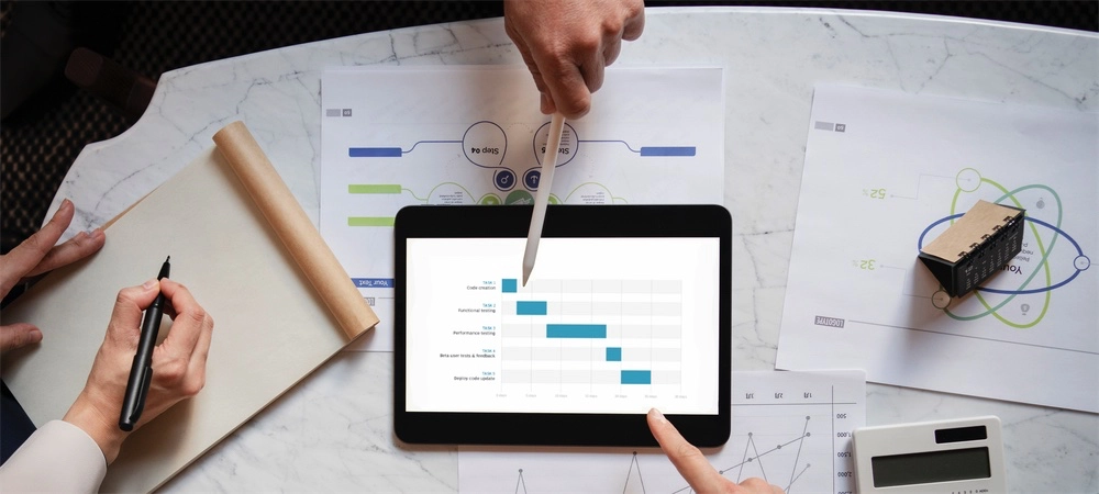 What Is Project Tracking Software? Best Way to Track Projects in Real Time with Tools
